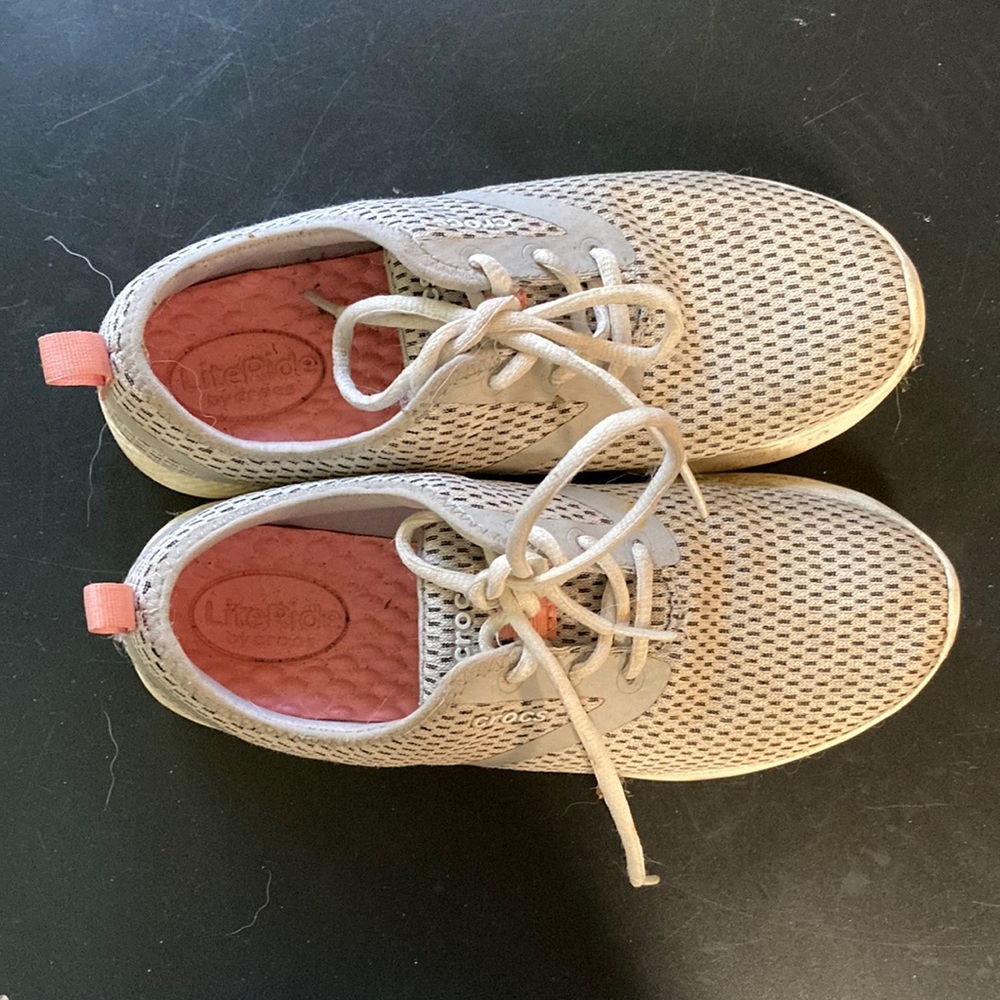 Crocs Lite Ride Gray and Coral Sneakers size 8